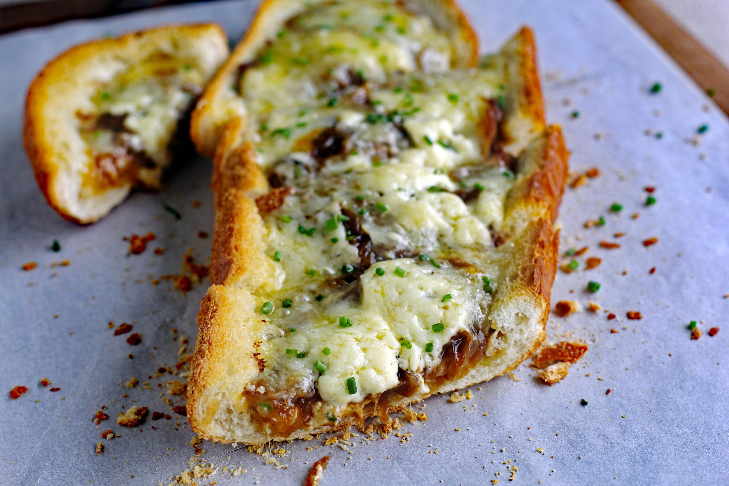 Brie-Onion French Bread