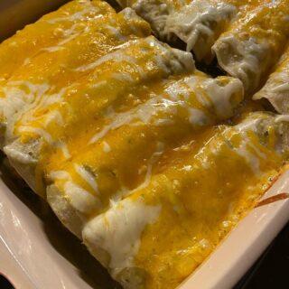 Tonight I made @halfbakedharvest cheesy poblano corn enchiladas (with zucchini and poblanos from my garden!) and yoooooooo I am so excited by how tasty this vegetarian dish is!!! Sooo delicious! 💖✨