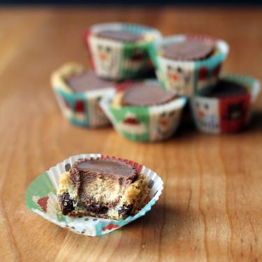 Peanut Butter Chocolate Chip Cookie Cups